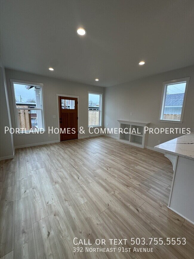 Foto del edificio - 392 NE 91st Ave