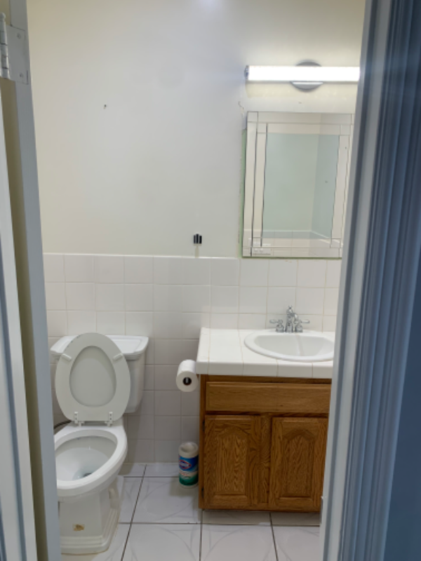 Building Photo - 13353 Reedley St