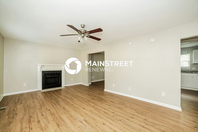 Building Photo - 3 Bedroom Pet-Friendly Home in Cartersvill...