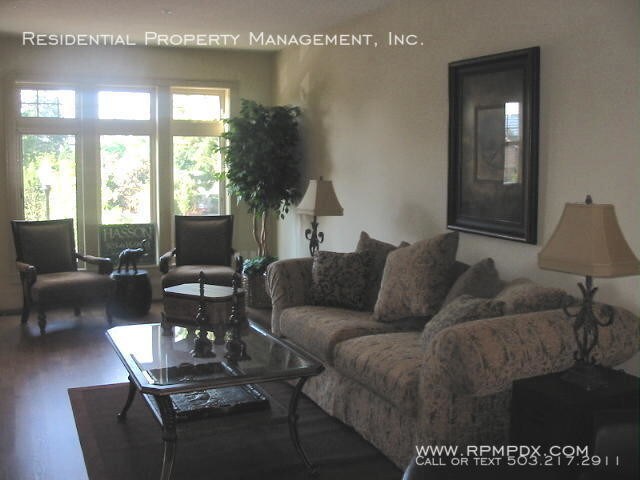 Foto del edificio - 5055 W Sunset Dr
