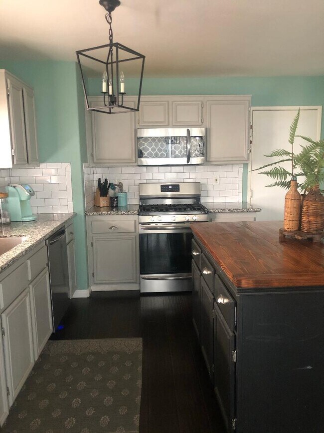 Foto del edificio - 26940 Wildflower St