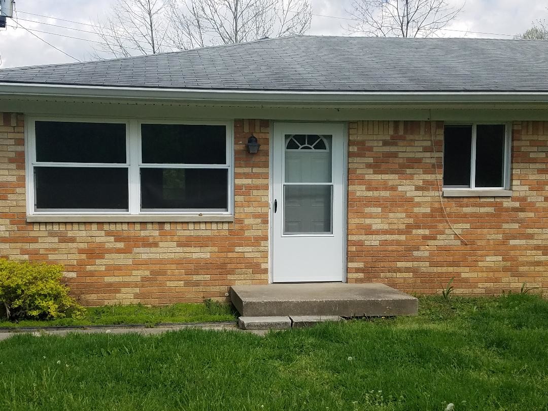 vista frontal - 2945 S Pinewood Ln