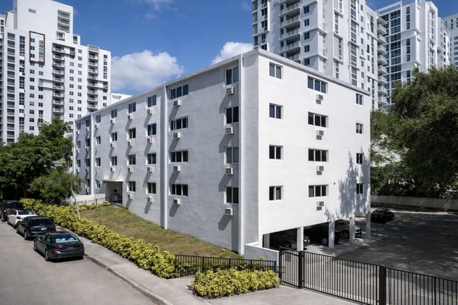 Foto del edificio - 132 SW 9th St