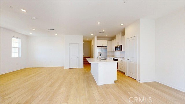 Foto del edificio - 8421 Gabrielino Ct