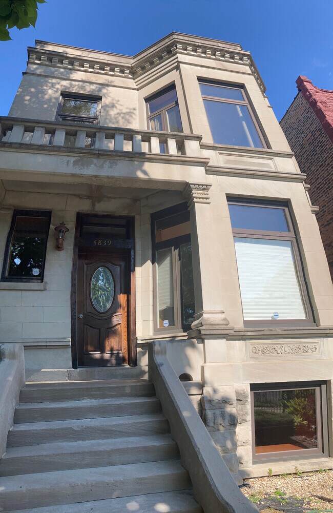 Foto del edificio - 4839 S Forrestville Ave