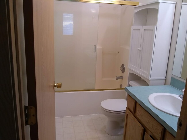 Foto del edificio - 247 NW Clay Ct
