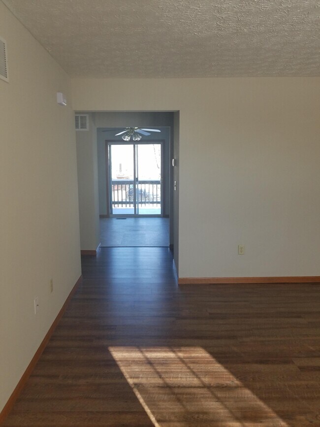 Foto del edificio - 7607 Stonebridge Golf Dr