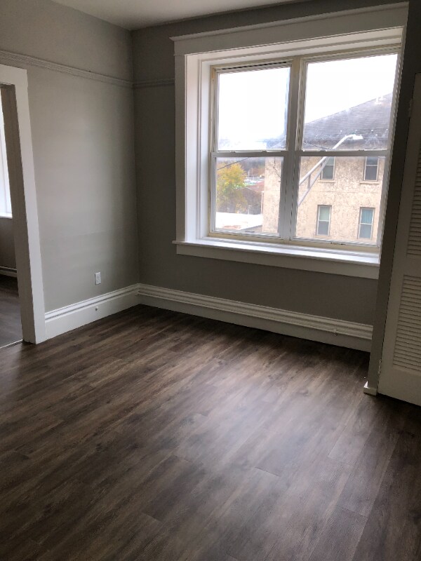 6 E Pike St Unit 1, Canonsburg, PA 15317 Condo for Rent in Canonsburg