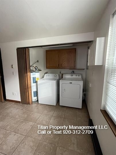 Building Photo - 1411 W Linwood Ave