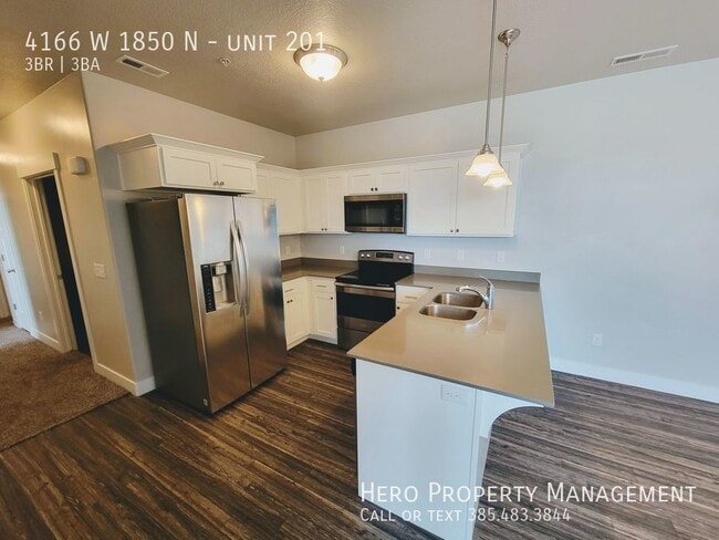 Building Photo - 4166 W 1850 N