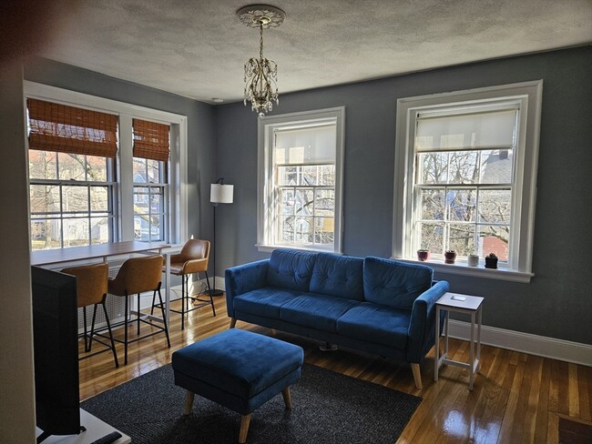 Building Photo - 41 Bowdoin St