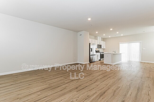 Foto del edificio - 204 Sandy Rdg Rd