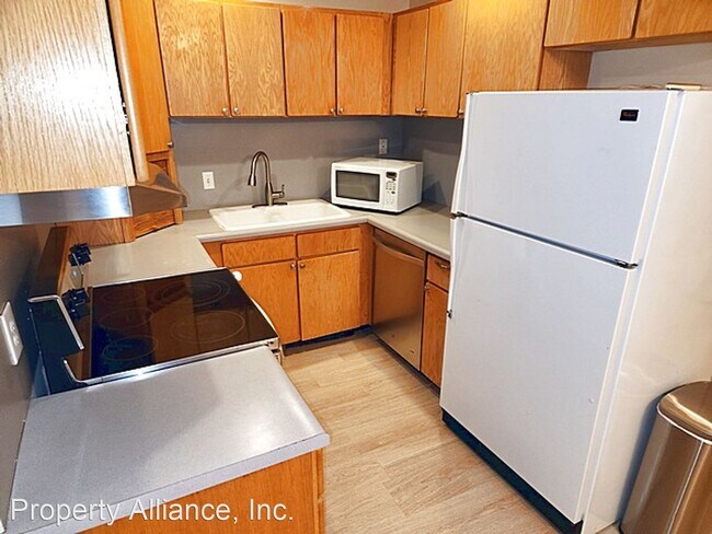 Foto del edificio - 3 br, 2 bath House - 207 Daly Avenue