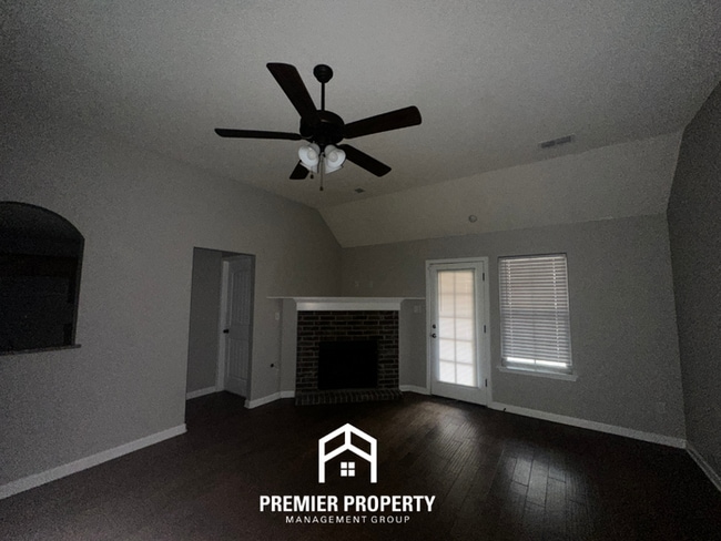 Building Photo - 9292 Acadia Pl