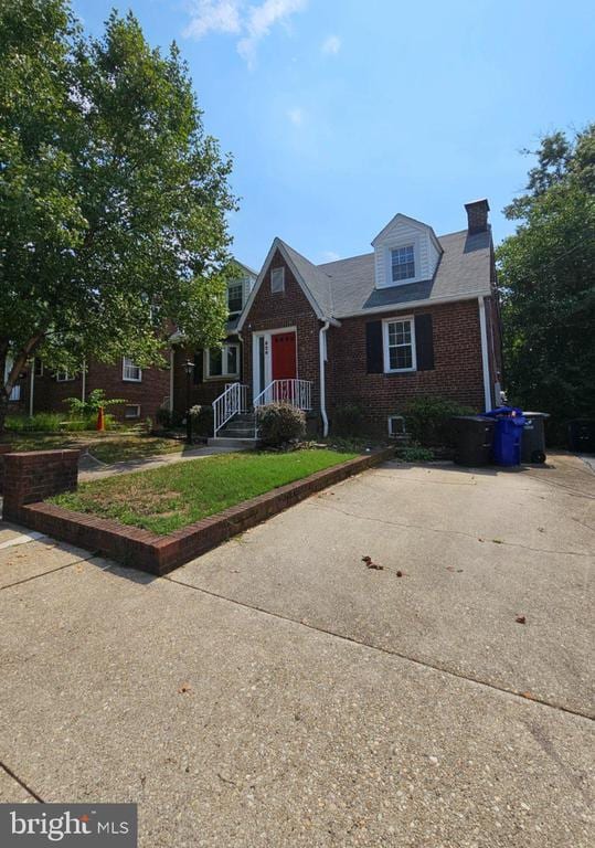Building Photo - 626 N George Mason Dr