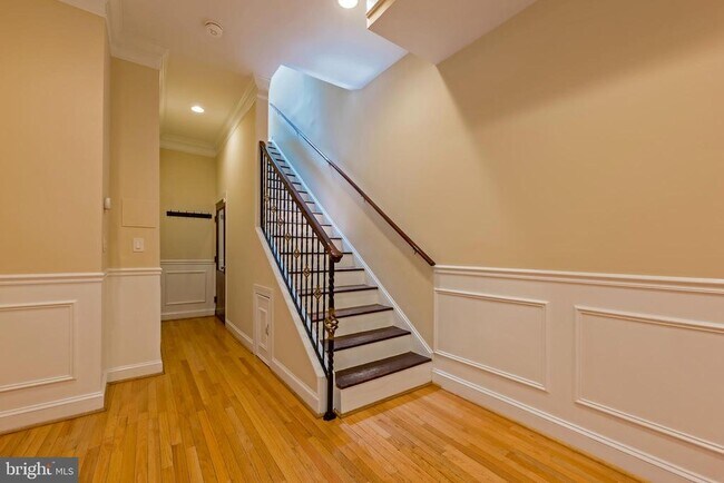 Foto del edificio - 45 R St NW