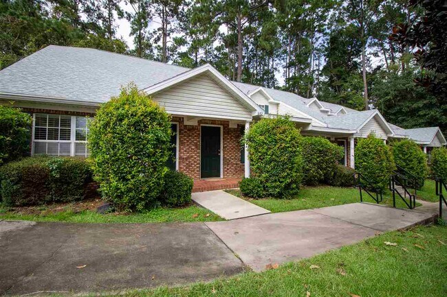 Foto del edificio - 2738 W Tharpe St