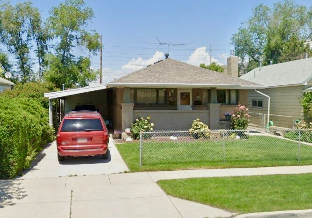 Primary Photo - Coming Soon! 3 Bed/2 Bathroom house in Sal...