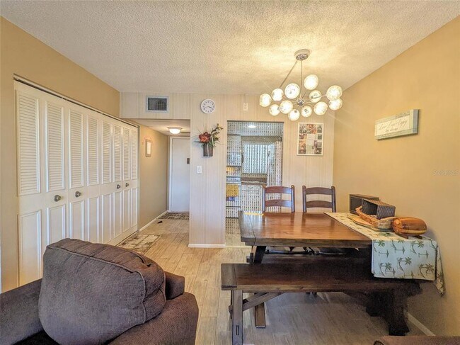 Foto del edificio - 1714 69th Ave W