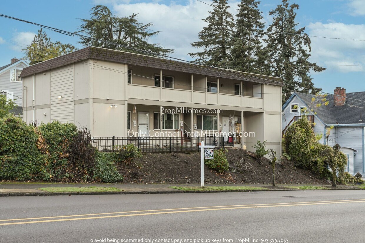 Foto principal - Updated Two Bedroom Unit in the Heart of O...