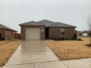 Building Photo - 1402 Warringwood Dr