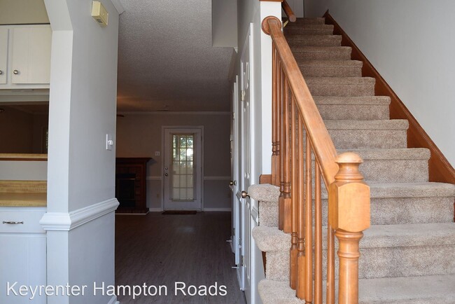 Building Photo - 3 br, 1.5 bath House - 1221 Basswood Court