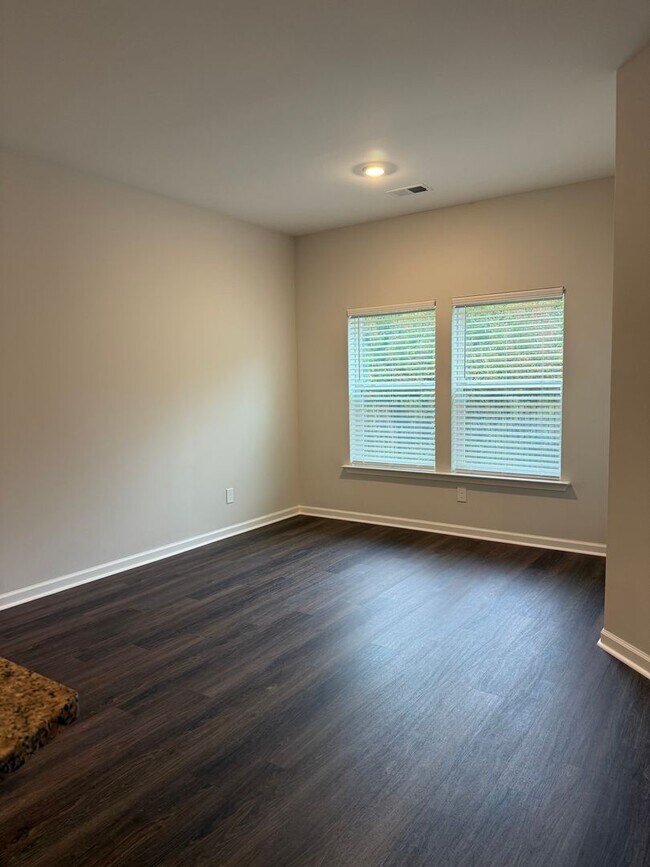 Foto del edificio - New Construction Rental