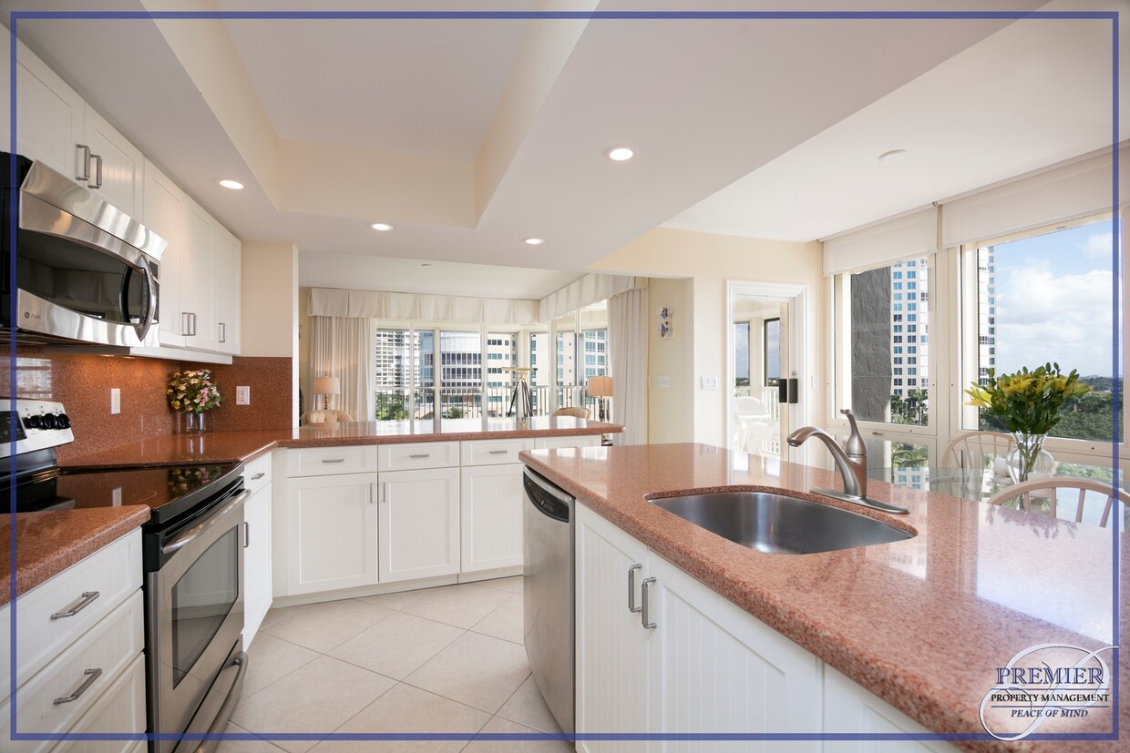 Foto principal - **OCEAN VIEW ** LA MER ** GULF SHORE BLVD*...