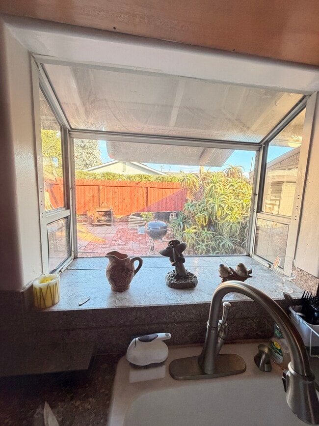 Foto del edificio - 1355 22nd St