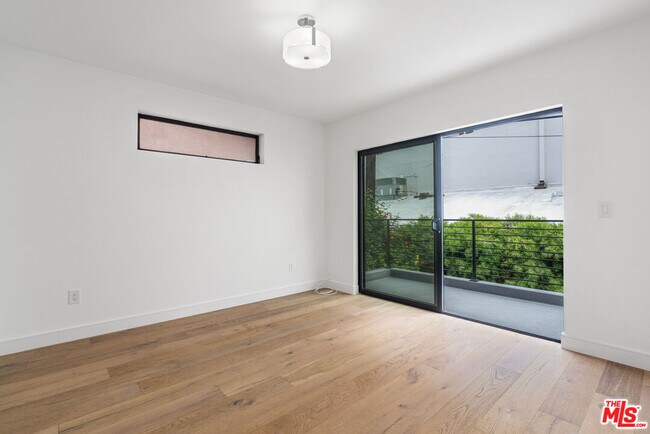 Foto del edificio - 4080 Van Buren Pl