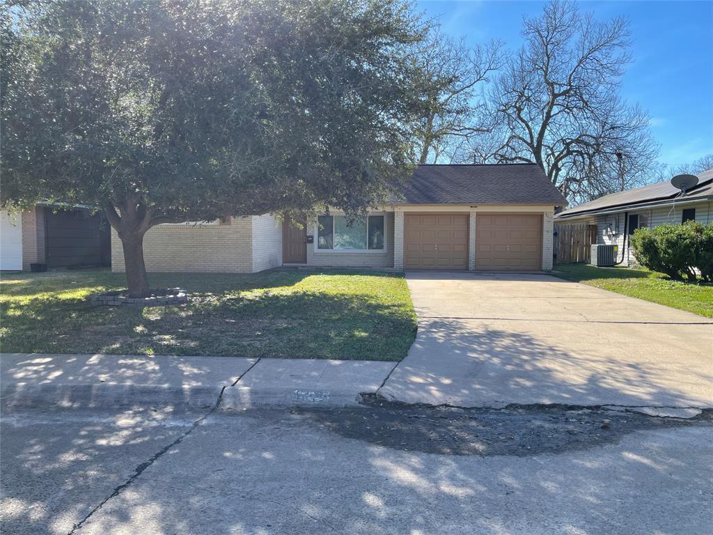 532 Wisteria St, Lake Jackson, TX 77566 House Rental in Lake Jackson