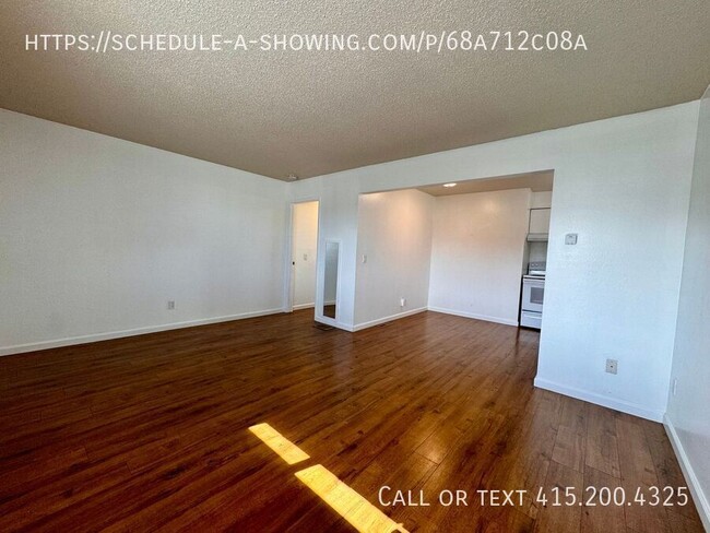 Foto del edificio - Beautiful One Bedroom Near Cannery Row