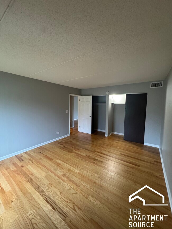 Foto del edificio - 525 N Quentin Rd