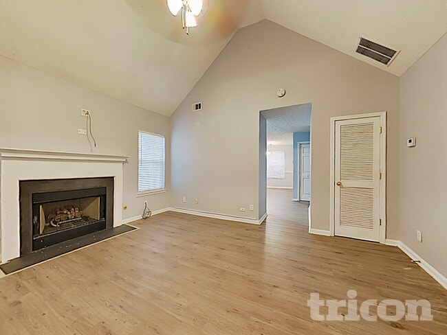 Building Photo - 169 Floresta Dr