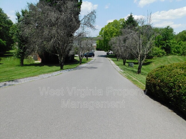 Foto del edificio - 219 Cardinal Wy