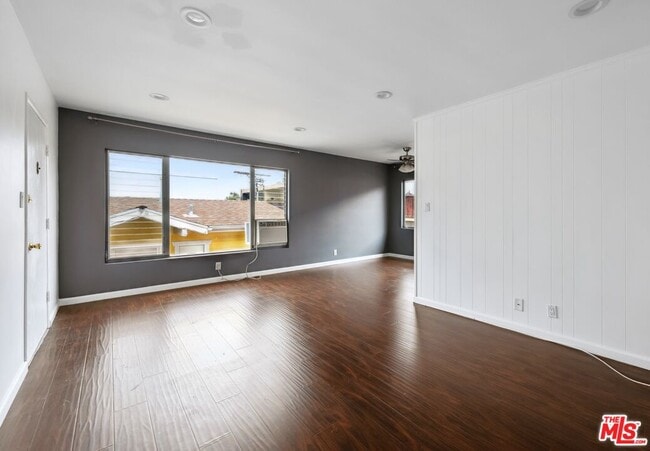 Building Photo - 7550 Fountain Ave