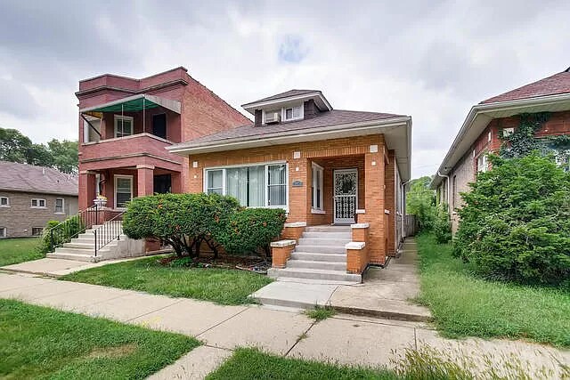 Primary Photo - 7240 S Prairie Ave