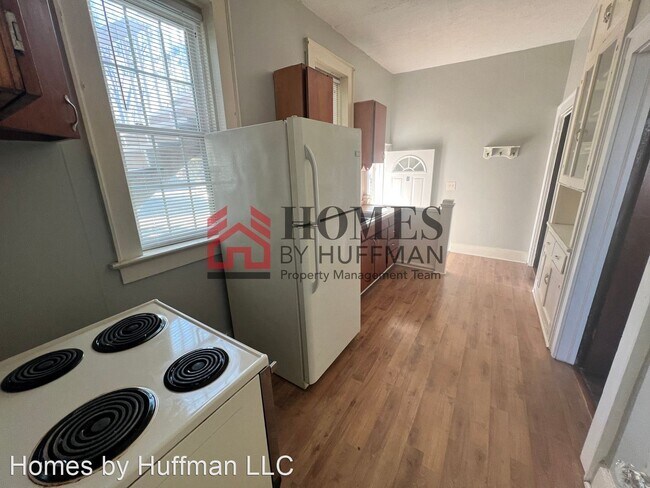 Building Photo - 1 br, 1 bath House - 400 E Columbia St Unit B