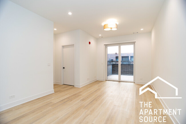Building Photo - 3821 N Ashland Ave