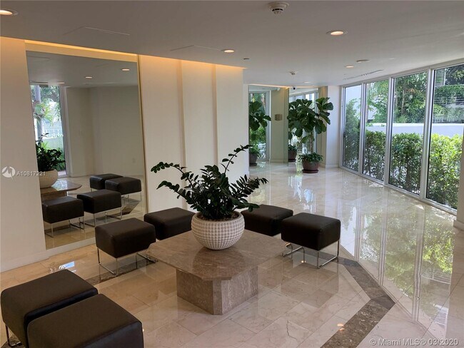 Foto del edificio - 1621 Bay Rd