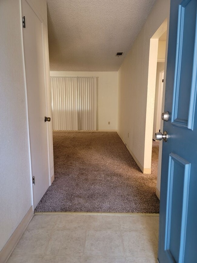 Foto del edificio - 1031 Fallbrook Dr