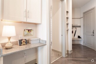 2BR,2BA - 1268SF - B3 - ENTRY/DESK AREA - The Banks at Las Colinas