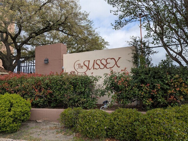 Foto del edificio - 7520 Hornwood Dr