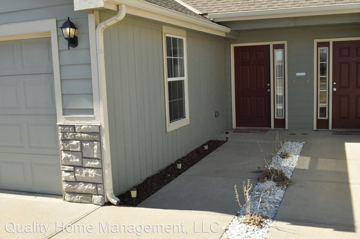 3 br, 2 bath House 2408 Brooke Bend House Rental in Junction City