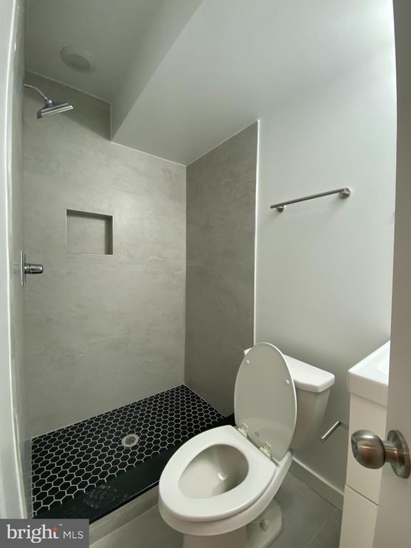 Building Photo - 947 N 45th St