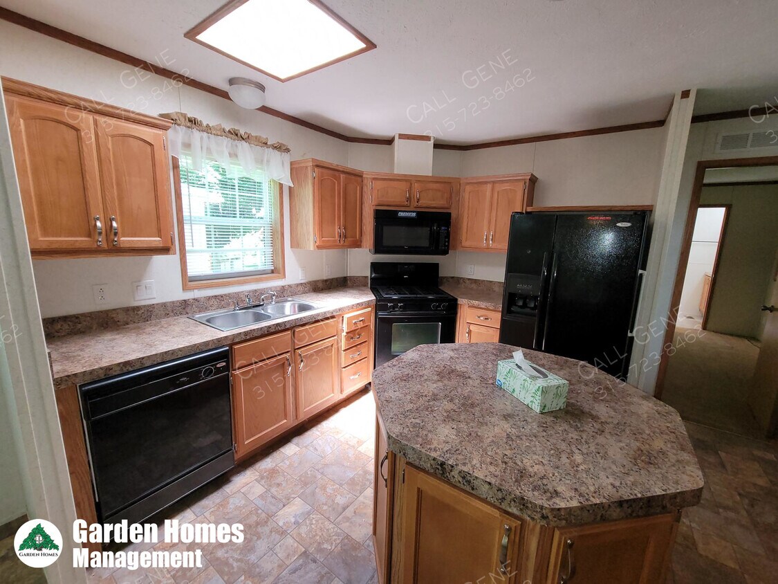 184 Country Rd, Utica, NY 13502 House Rental in Utica, NY