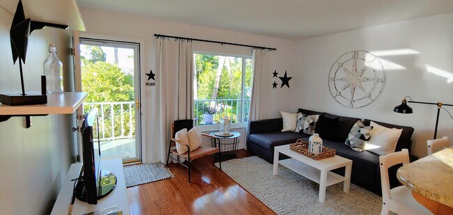 Building Photo - 108 14th Ave