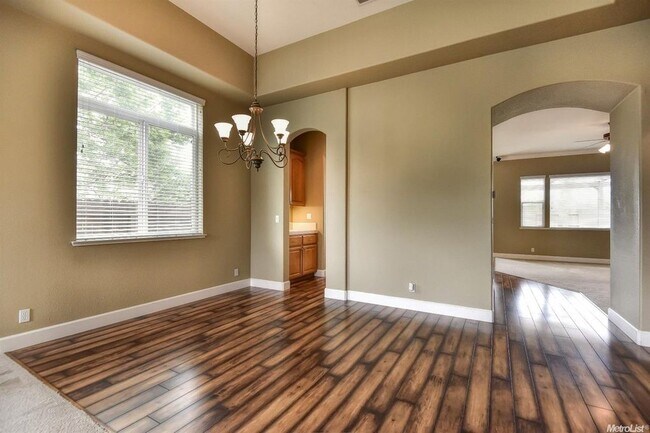 Building Photo - 2101 Demetrius Way