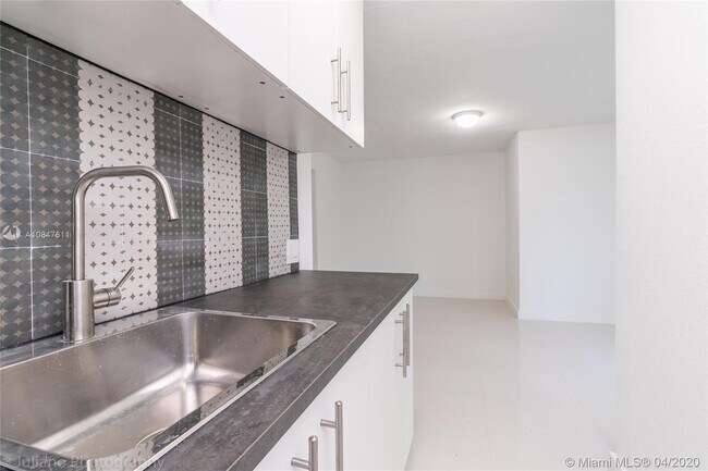 Building Photo - 1201 NW 67th St