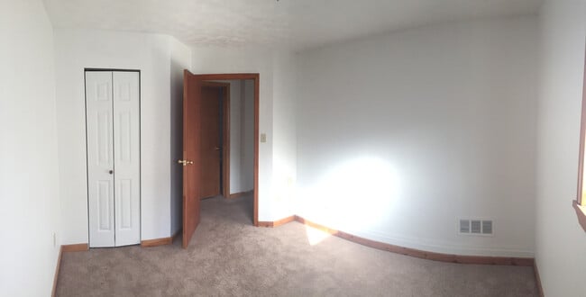 Foto del edificio - 1000 Evergreen Ave